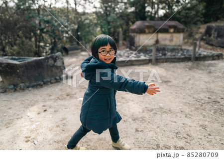 子供　メガネ　弱視 85280709