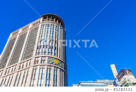 日本の東京都市景観　日本橋三越などを望む 85283531