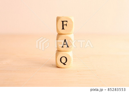 FAQ(よくある質問)の木製のアルファベットビーズ(ロゴ・アイコン) FAQ(よくある質問)の木製のアルファベットビーズ(ロゴ・アイコン) 85283553