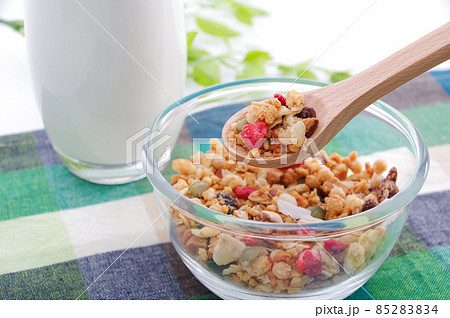 グラノーラ 85283834