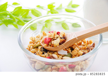 グラノーラ 85283835