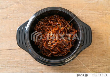 Korean black spaghetti or instant noodle with roasted chajung sauce 85284201
