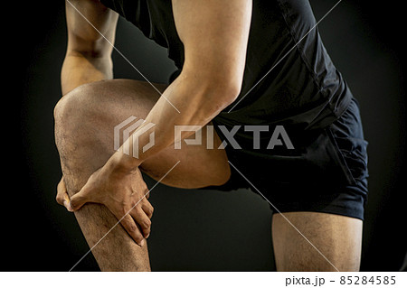 ふくらはぎを持つ男性 ふくらはぎを持つ男性 85284585