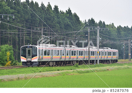 信越本線 東光寺-帯織 JR東日本 E129系 B2編成(新潟) 信越本線 東光寺-帯織 JR東日本 E129系 B2編成(新潟) 85287076