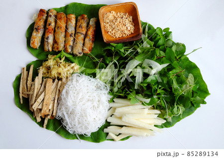 Vietnamese homemade vegan food, fried spring rolls with bun herbal leaf and rice paper 85289134