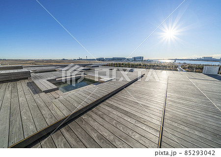 羽田イノベーションシティの足湯スカイデッキ【東京都・大田区】 85293042
