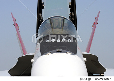 F/A-18戦闘機の操縦席正面（岩国基地祭） 85294807