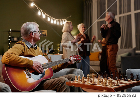 Seniors party indoors Seniors party indoors 85295832