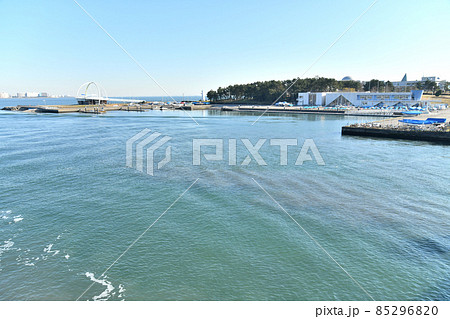 若洲橋/砂町南運河より若洲海浜公園、舞浜方面を望む(東京都江東区)【2021.12】 若洲橋/砂町南運河より若洲海浜公園、舞浜方面を望む(東京都江東区)【2021.12】 85296820