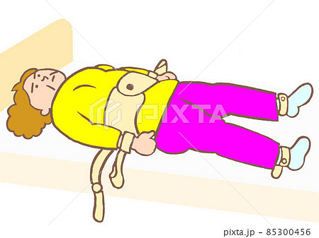 双極性障害　ベッド上で体幹両上肢拘束されている女性 85300456