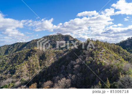 登山道から見た善防山（加西アルプス） 85306718