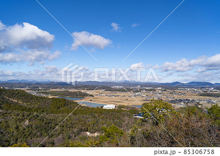 善防山の登山道から見た加西盆地（加西アルプス） 85306758