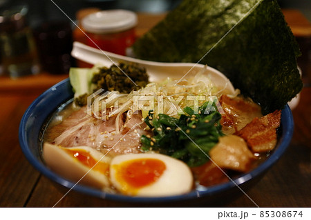 ヌードル 拉麺 麺 85308674