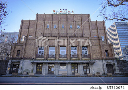 日比谷公園　昭和レトロな趣の日比谷公会堂　　東京都千代田区 85310071