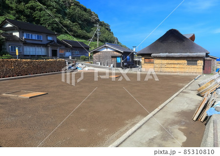 【石川県】晴天下の奥能登塩田村（道の駅すず塩田村　塩の資料館） 85310810
