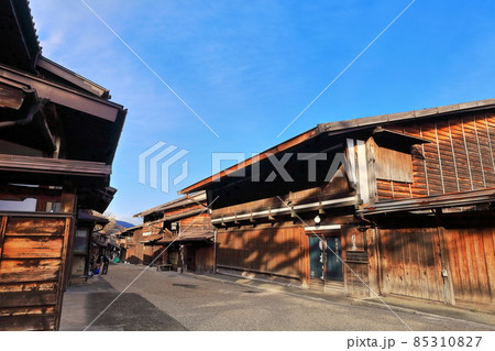 【長野県】晴天下の奈良井宿 85310827