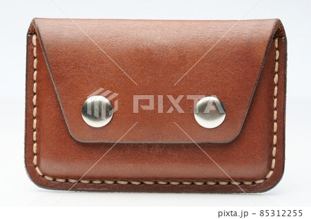 Closed brown leather cardholder Closed brown leather cardholder 85312255