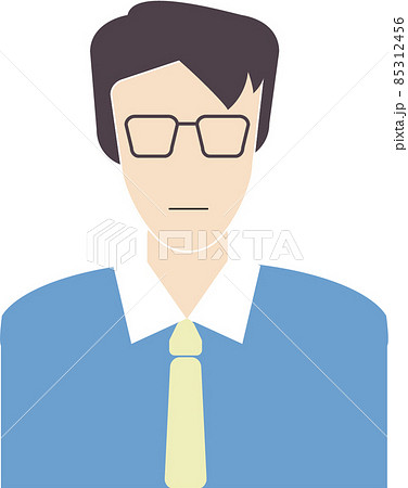 真顔の男性 85312456