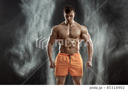 Preparing hands for lifting weights 85318902