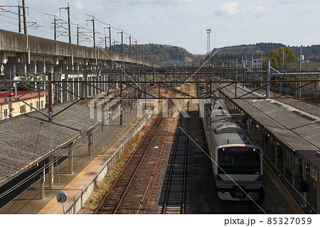黒磯駅に停車中の東北本線E531系（中編成ワンマン運転） 85327059