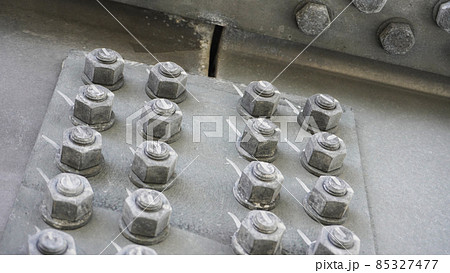 建築物イメージ写真＜02＞（鉄骨のつなぎ目のボルト） 85327477