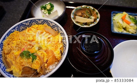 箱根で食した親子丼 85333084
