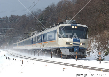北陸本線　津幡－倶利伽羅　JR西日本　485系　Y03＋Y13編成（金沢）　しらさぎ 85345787