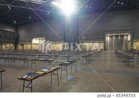 コミックマーケット設営中の誰もいない東京ビッグサイト東ホール コミックマーケット設営中の誰もいない東京ビッグサイト東ホール 85349733