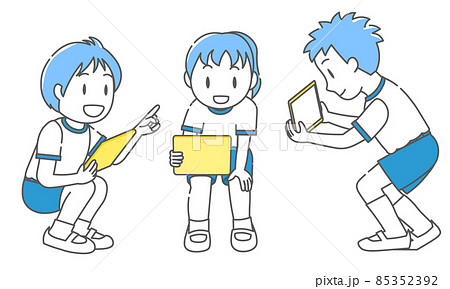 タブレットを使った学習で 3人で話し合う子供たちのイラスト素材