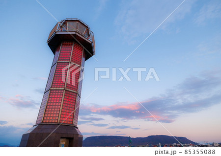 高松港玉藻防波堤灯台 赤灯台 せとしるべ 85355088