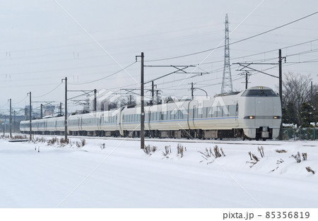 北陸本線　鯖江－北鯖江　JR西日本　683系　T33＋T36＋T24編成（金沢）　サンダーバード 85356819
