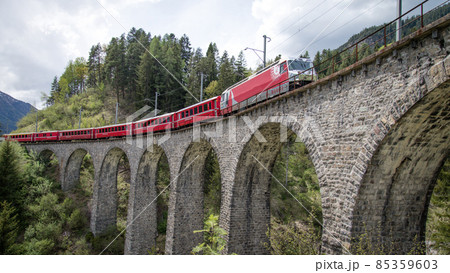 Glacier train on landwasser Viaduct bridge, Switzerland 85359603