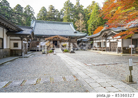 比叡山延暦寺 晩秋の横川地区 四季講堂(元三大師堂) 比叡山延暦寺 晩秋の横川地区 四季講堂(元三大師堂) 85360327