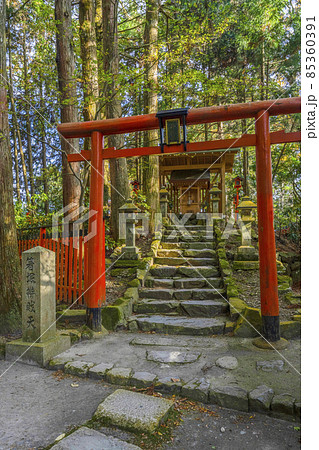 比叡山延暦寺　横川地区　箸塚弁財天 85360391