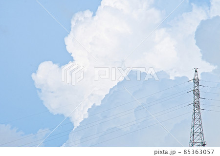 入道雲と鉄塔 入道雲と鉄塔 85363057