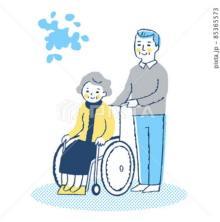 車椅子のシニア女性とシニア男性 85365573