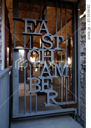 廃墟感ただよう素敵な庭園、パディントン・レザボア・ガーデンズ（パディントン貯水池庭園） 85369692