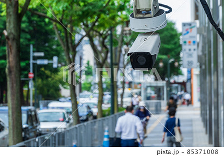 市街地の防犯カメラのイメージ 市街地の防犯カメラのイメージ 85371008