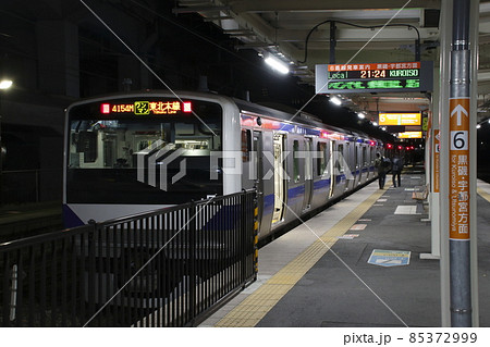 終電接続する東北本線E531系（上り最終列車4154M：新白河駅） 85372999