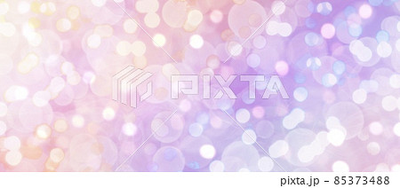 春用イルミネーション風横長背景）ボケライトの抽象イラストバナー　紫とピンクのグラデーション　幻想的 85373488