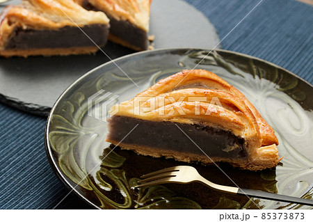 沖縄名物の田芋(ターンム)パイ 85373873