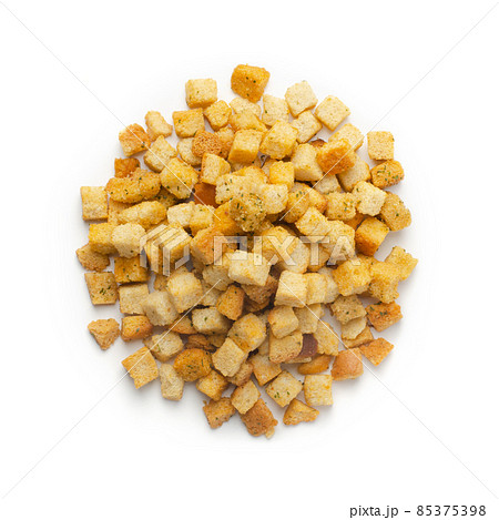 Croutons of fried bread isolated Croutons of fried bread isolated 85375398