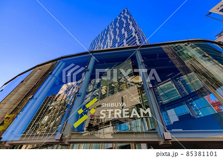 東京　渋谷駅東口の街並み　渋谷ストリーム 85381101