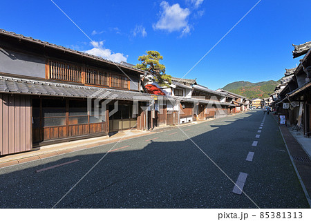 美濃市美濃町重要伝統的建造物群保存地区の街並み 目の字通り(岐阜県美濃市) 美濃市美濃町重要伝統的建造物群保存地区の街並み 目の字通り(岐阜県美濃市) 85381313