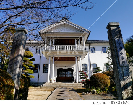 旧小田小学校本館(三重県伊賀市) 85385620