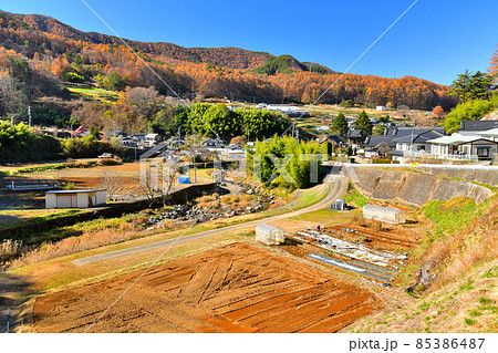 南相木村中島より南相木村役場方面を望む(長野県南相木村)【2021.11】 南相木村中島より南相木村役場方面を望む(長野県南相木村)【2021.11】 85386487