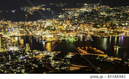 長崎　稲佐山からの世界三大夜景　長崎県長崎市 85386982
