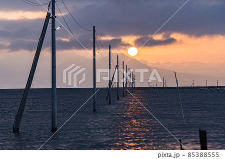 長部田海床路　夕方 85388555