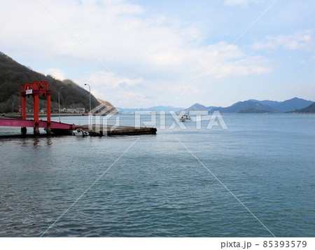 広島県大崎上島　天満港に近付く高速船 85393579