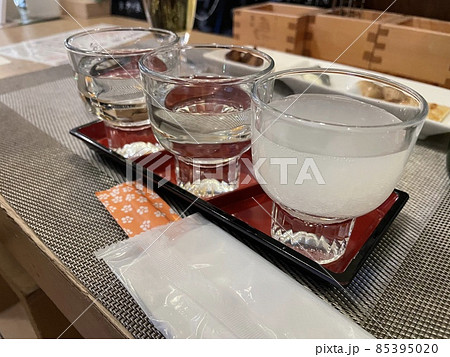 飲み比べ 飲み比べ 85395020